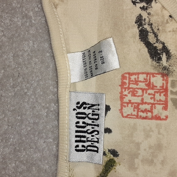 Chico's long sleeve tee with Asian style print - Picture 5 of 5